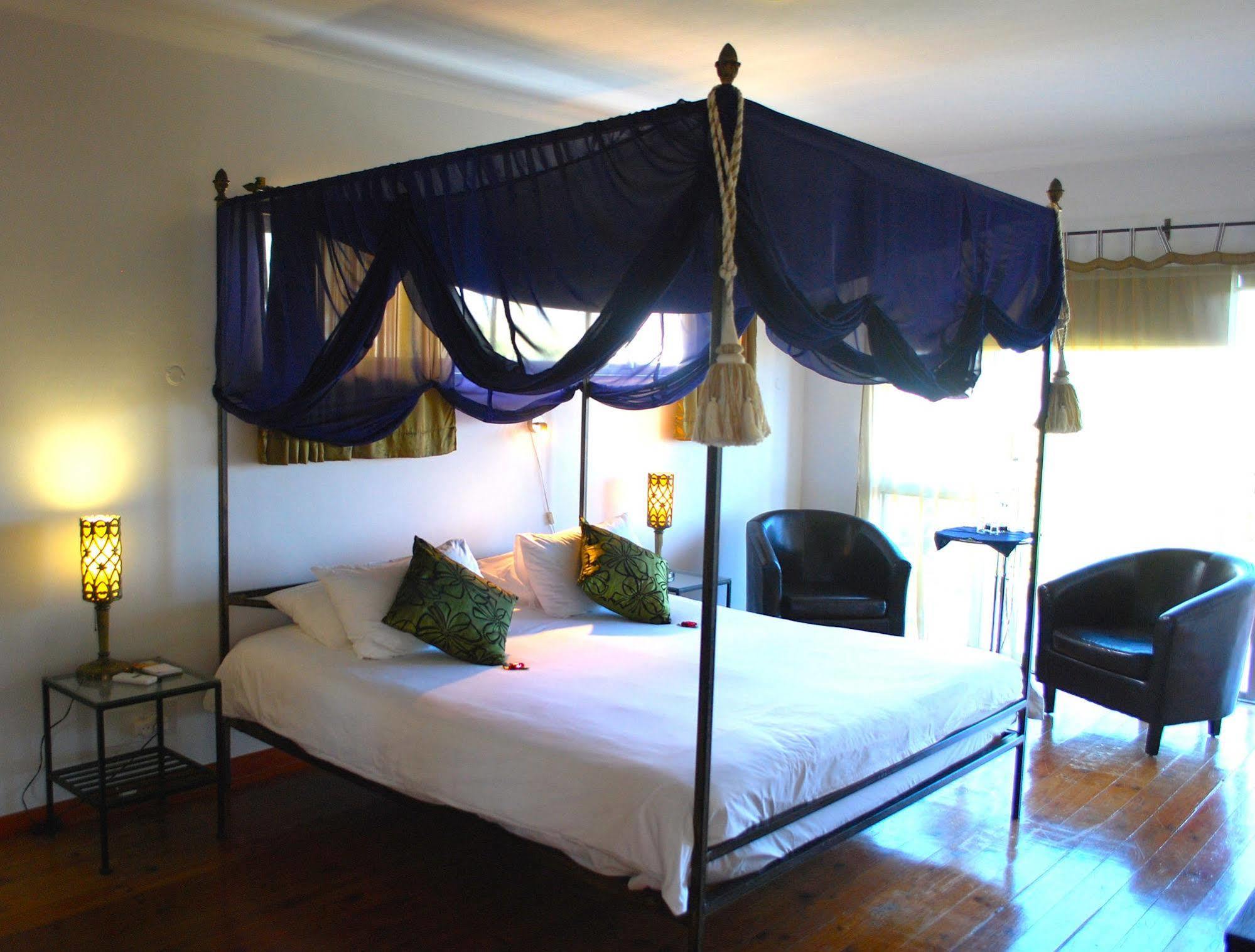 Guest house Surprise 4*