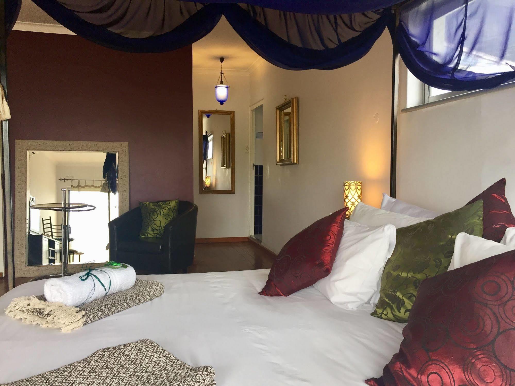 Guest house Surprise 4*