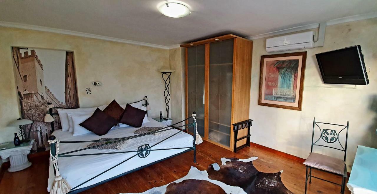 Surprise 4* Cape Town